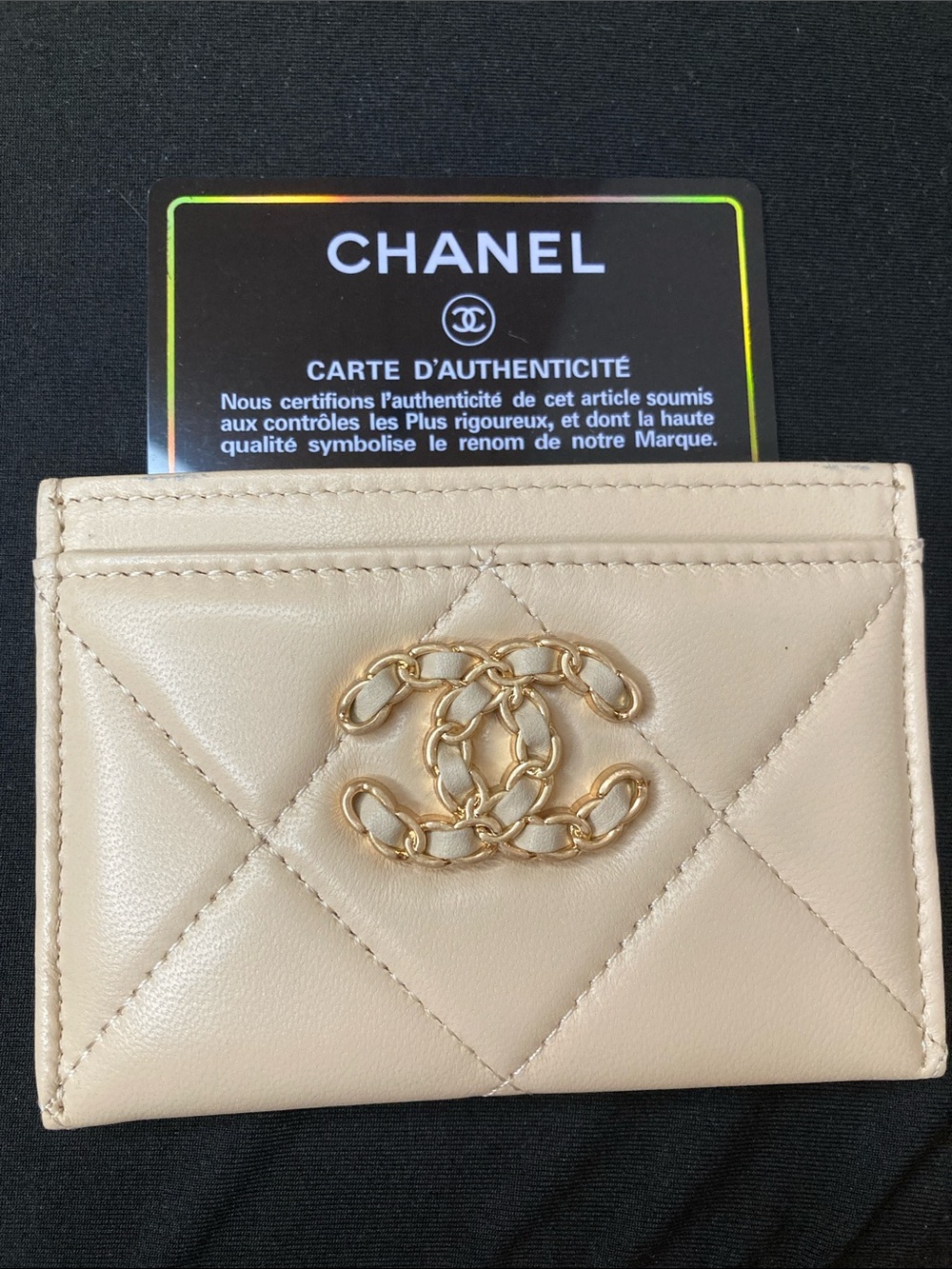 CHANEL Beige Quilted Card Holder with Gold CC Chain